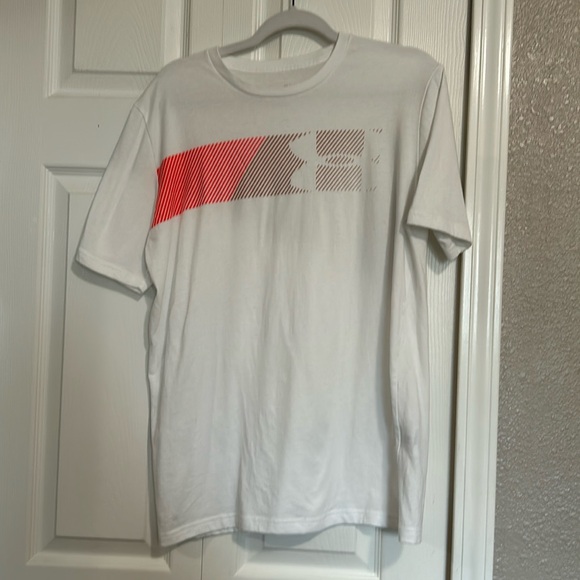 Under Armour Short Sleeve Tops Size M - Picture 1 of 4